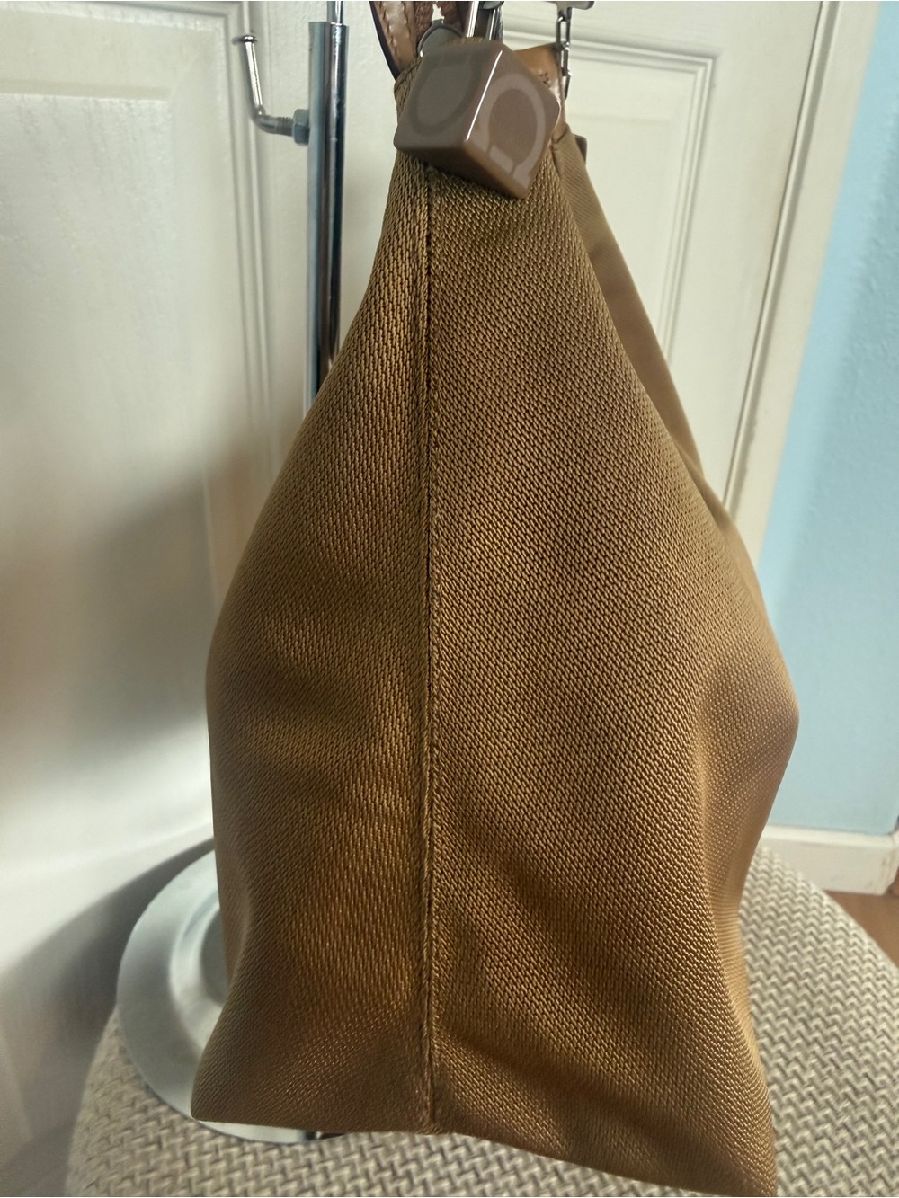 Salvatore Ferragamo Tech Nylon Gancini Shoulder Bag - Picture 4 of 11